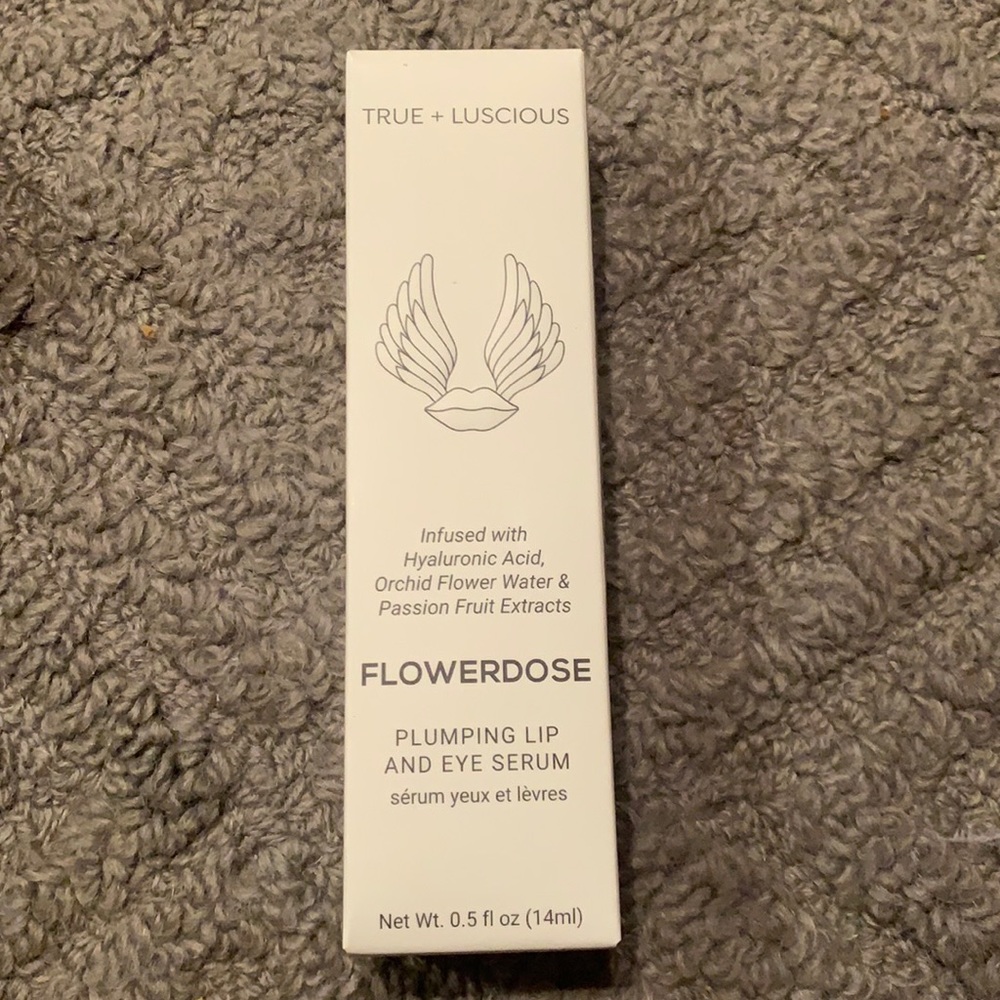 Plumping lip and eye serum